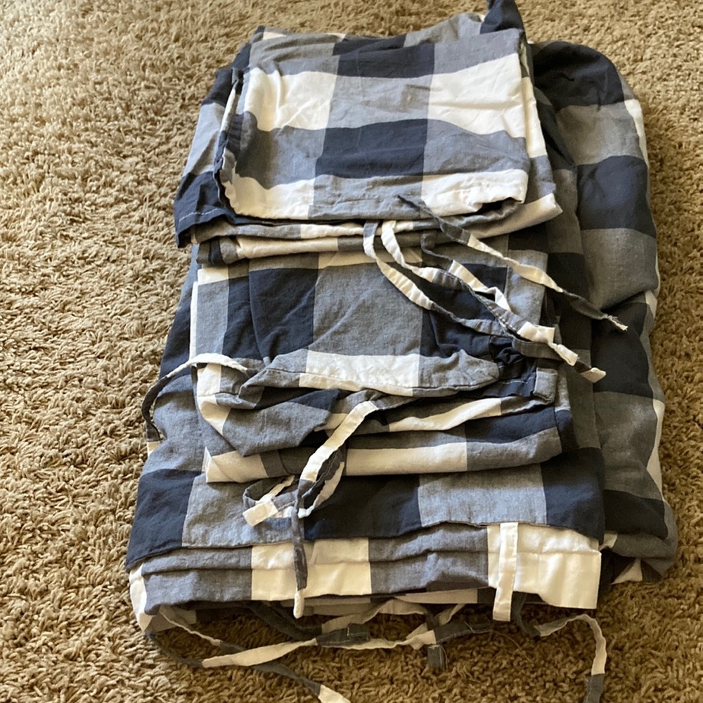 IKEA duvet and two pillow shams
